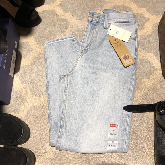 SOLD - Picture 4 of 8